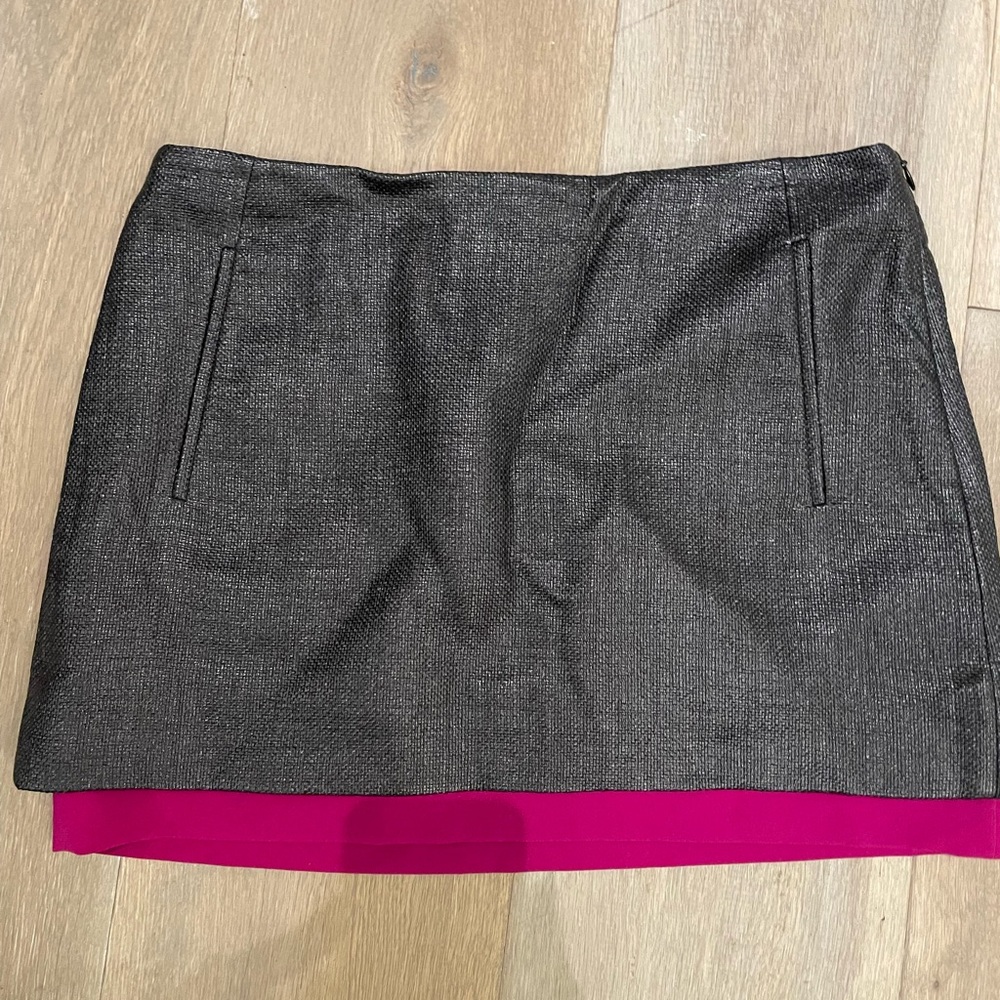 Diane con Fustenberg mini skirt